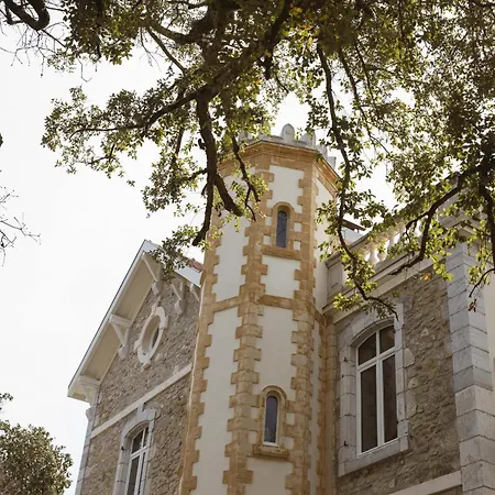 Maison De Πανσιόν *