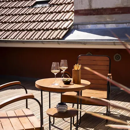 Πανσιόν Maison De *