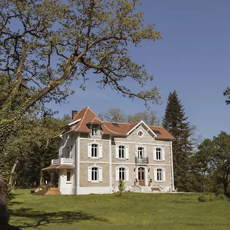 Πανσιόν Maison De *