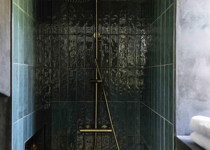 Maison De Pensión *